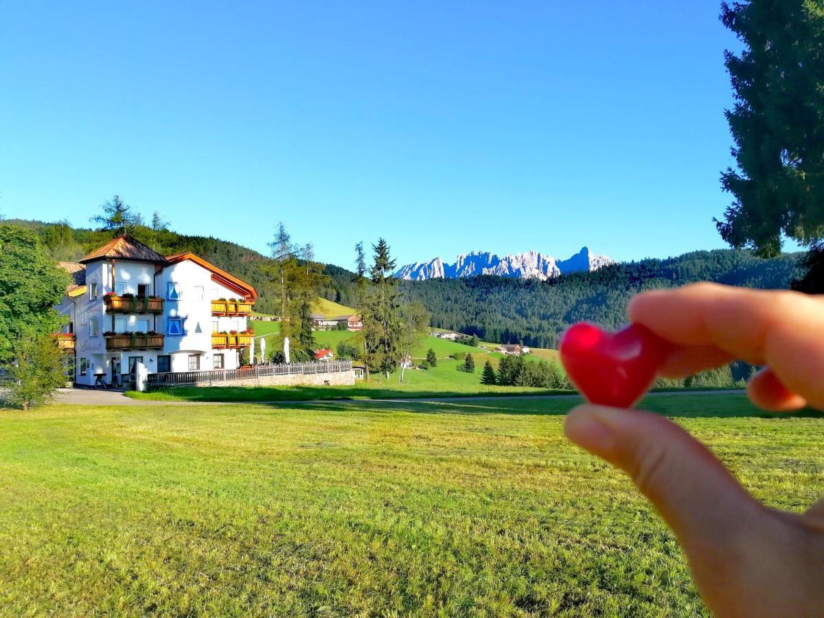 Hotel Landgasthof Laerchenwald Collepietra  Exterior foto