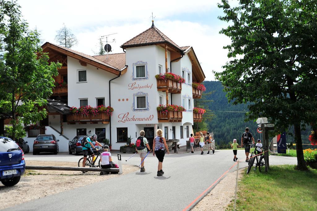 Hotel Landgasthof Laerchenwald Collepietra  Exterior foto